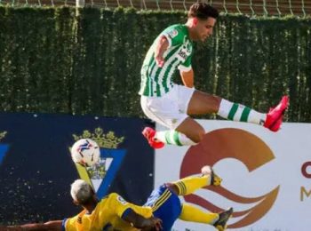 Late Juanmi strike hands Cádiz CF their first pre-season defeat