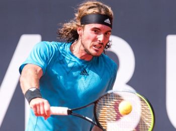 Stefanos Tsitsipas dominates Karen Khachanov and reaches the quarterfinals in Toronto